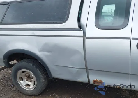 2002 Ford F-150 Lariat/Xl/Xlt from USA, damaged, VIN 1FTRX18L52NB18963